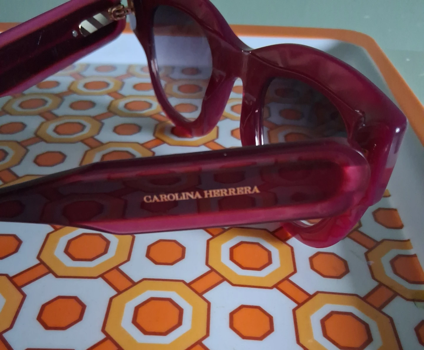 Carolina Herrera Cat-Eye Sunglasses - Red - photo 2