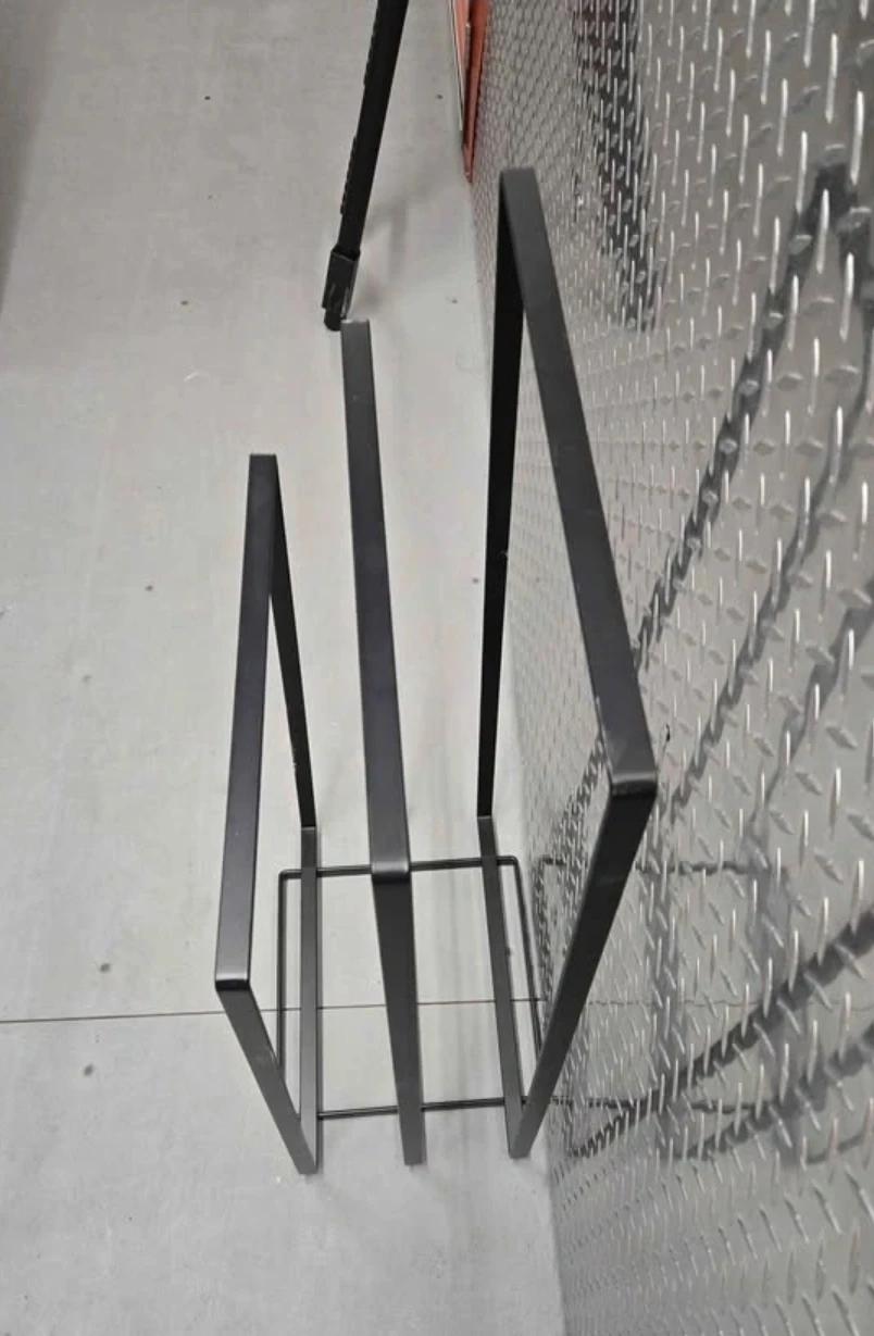 Modern Black Metal 3-Tier Towel Rack Blanket Stand - photo 3