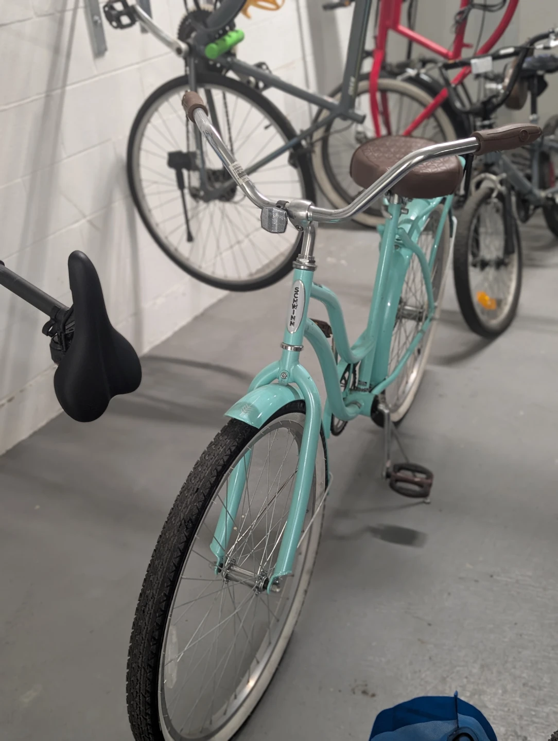 Aqua Cruiser Bicycle - photo 2