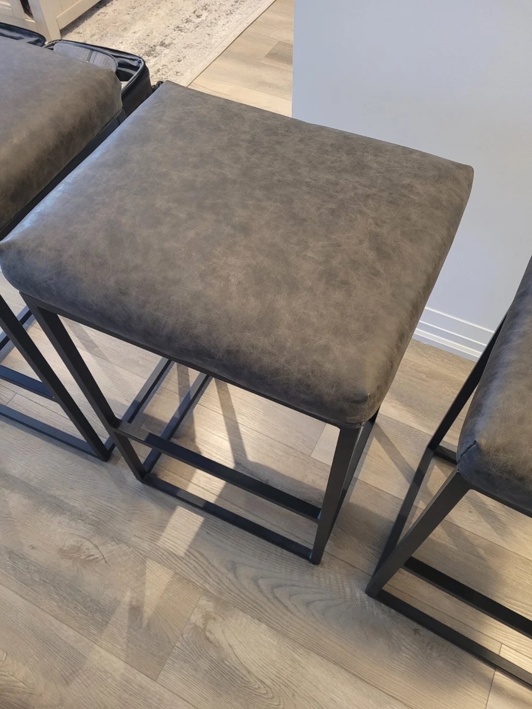 Set of 3 Grey Suede Leather Bar Stools - photo 2