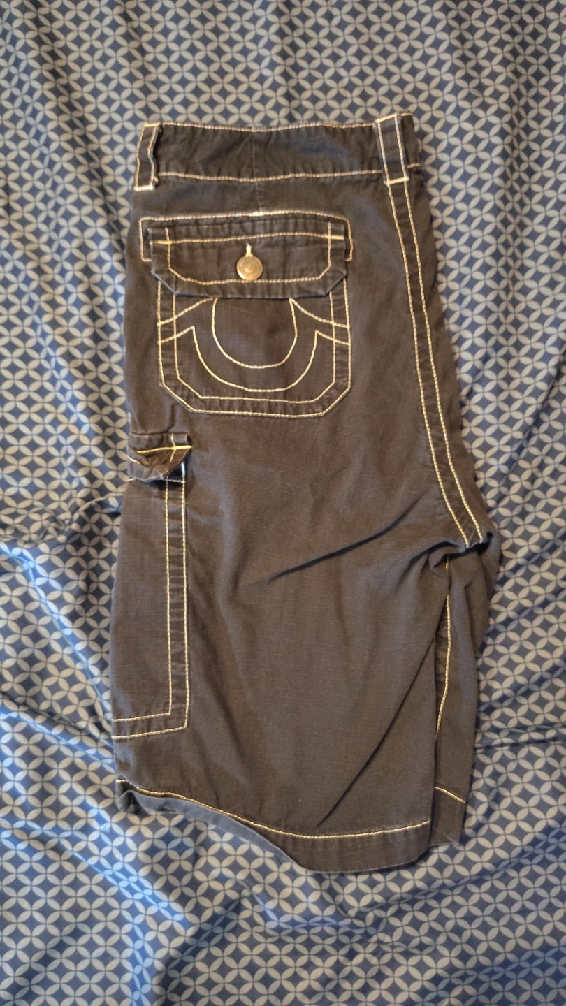 True Religion Cargo jorts or Shorts Size 30 - photo 3