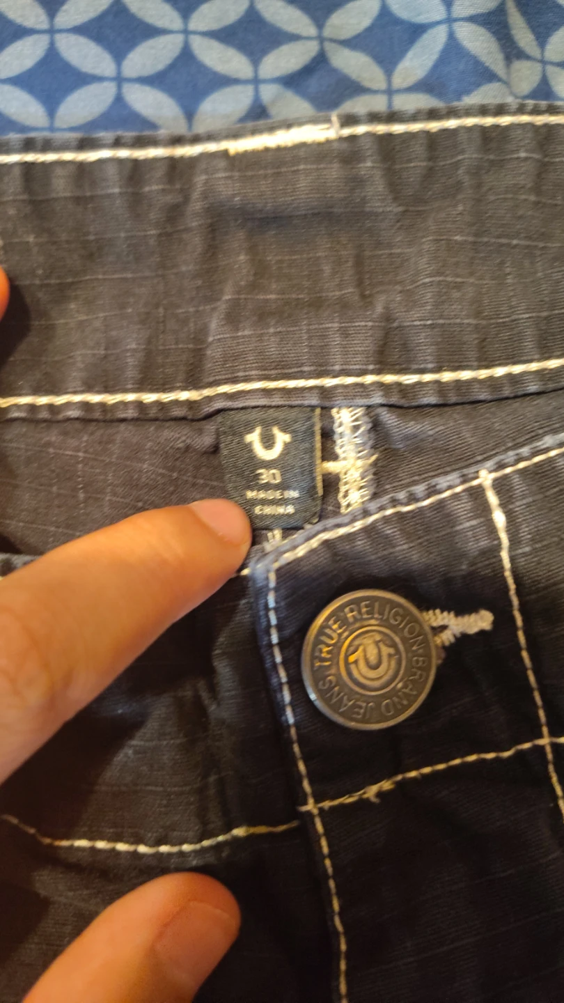 True Religion Cargo jorts or Shorts Size 30 - photo 4