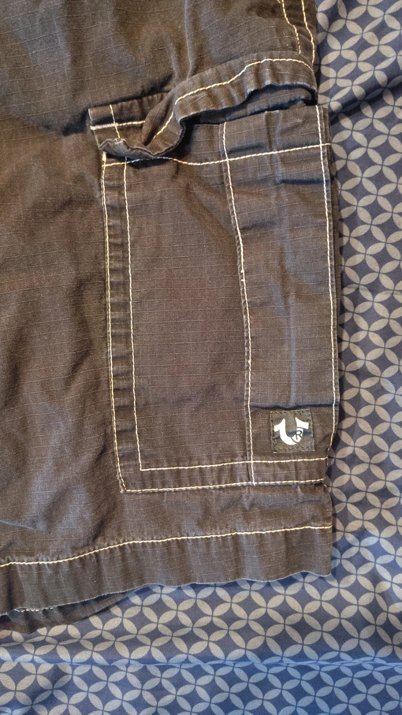 True Religion Cargo jorts or Shorts Size 30 - photo 5