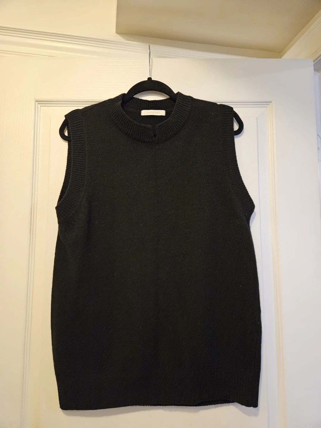 Black Sleeveless Vest