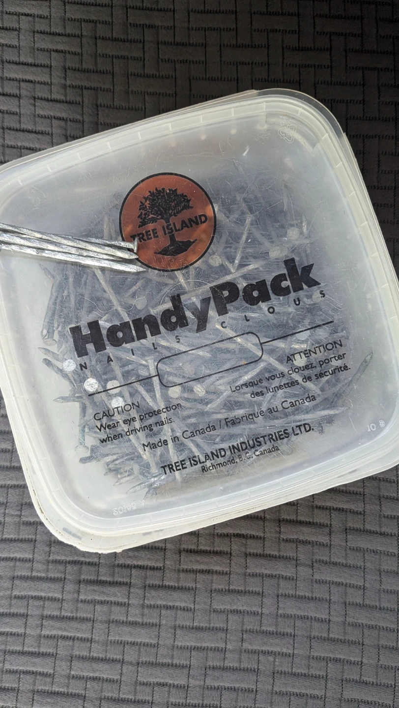 Tree Island HandyPack Galvanized Spiral Standard Nails