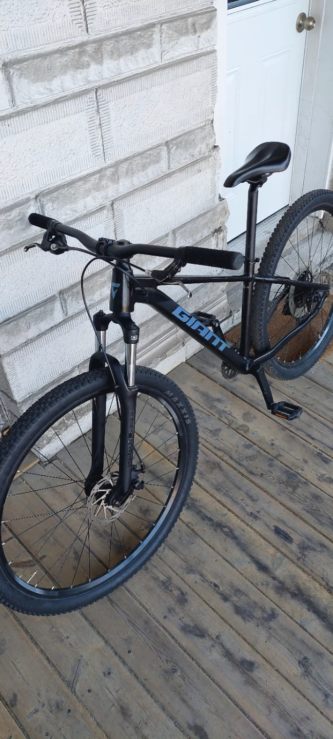 Giant Mountain Bike - photo 2
