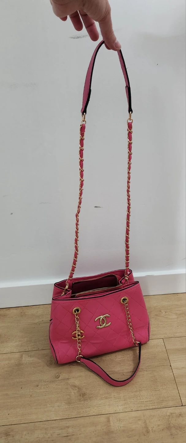 Pink Chanel-Inspired Quilted Handbag with Gold Chain Handles - photo 3