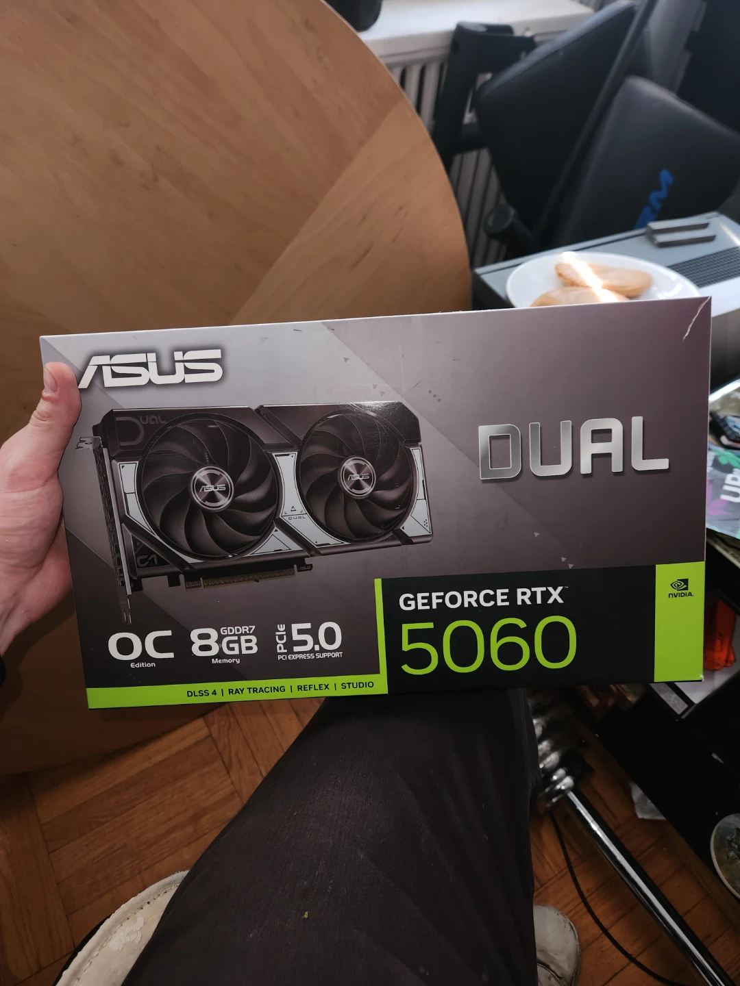 ASUS DUAL GeForce RTX 5060 OC 8GB GDDR7 Graphics Card