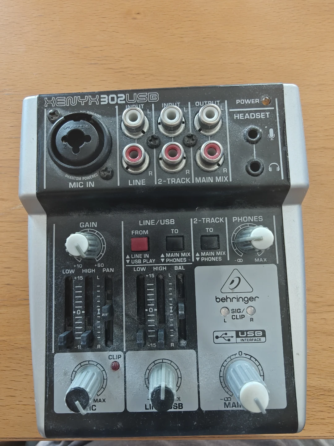 Behringer Xenyx 302USB Mixer