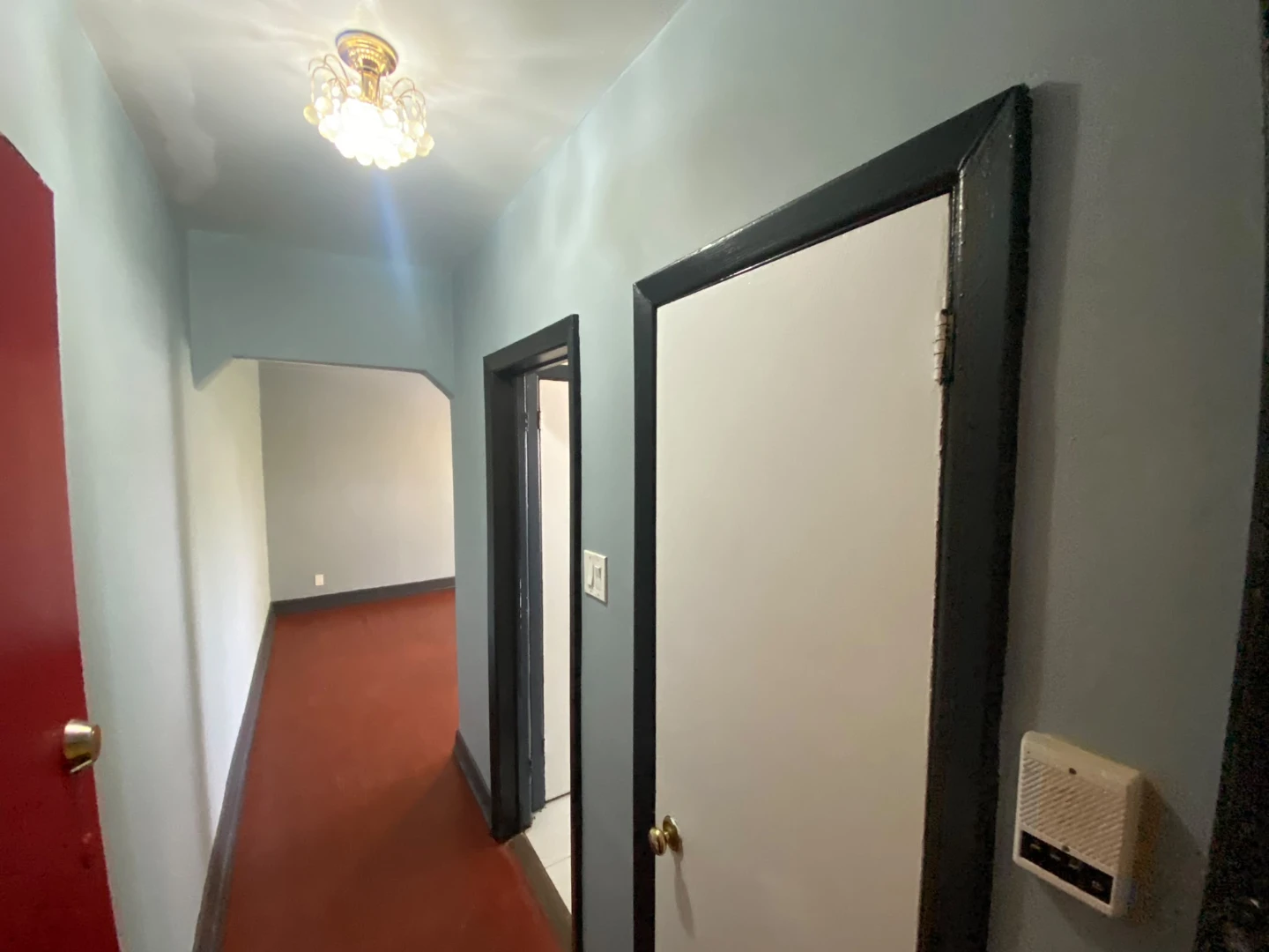 2 bedroom 1 bathroom apartment for rent - photo 5