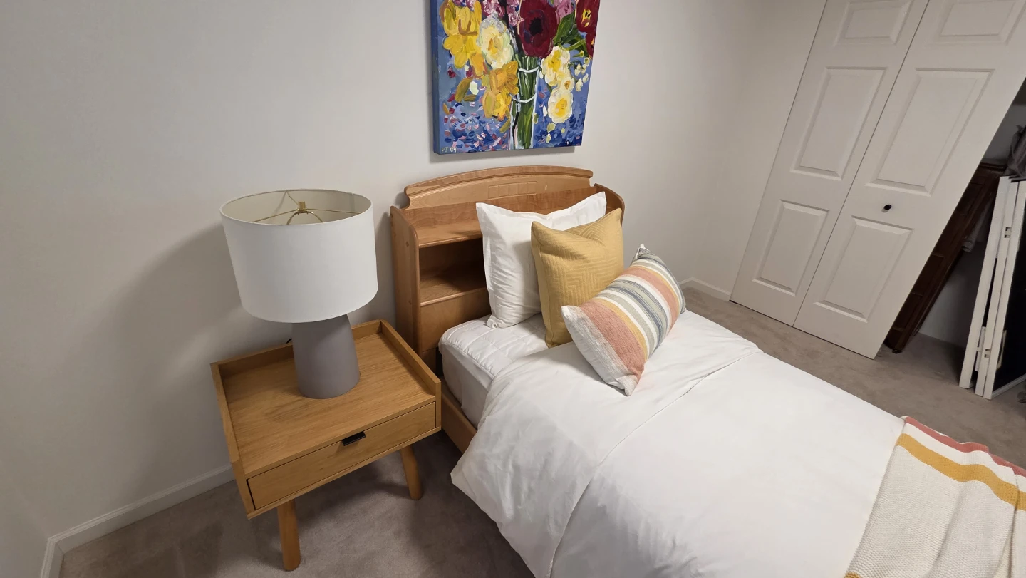 Wooden Twin Bed Frame with mattress