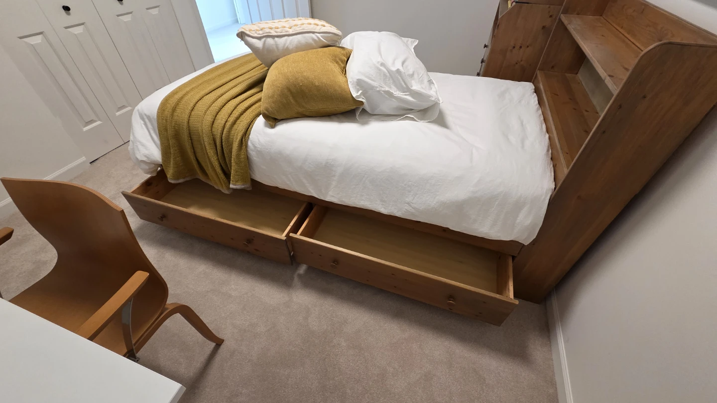 Wooden Twin Bed Frame with mattress - photo 4