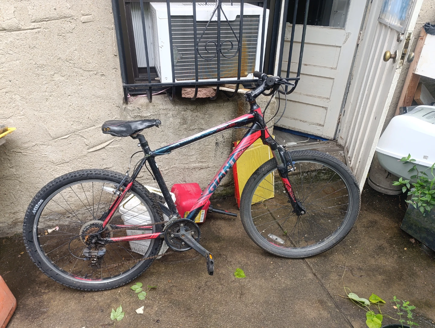 Giant Mountain Bike