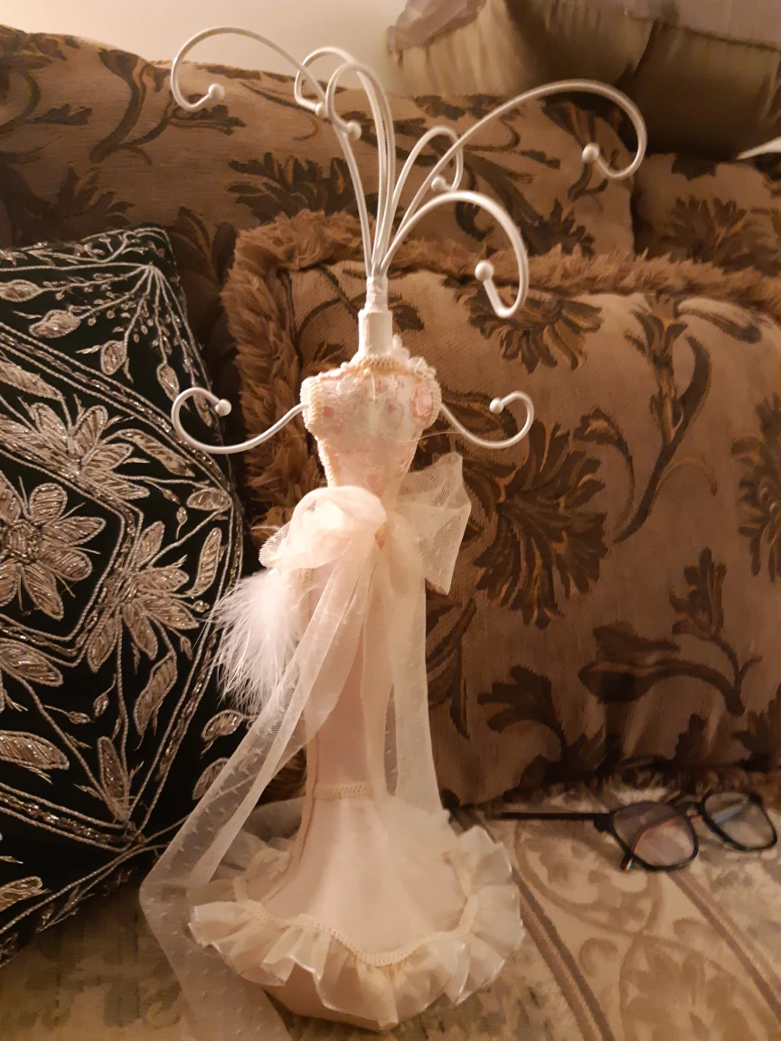Pink Lace Dress Jewelry Holder - photo 2