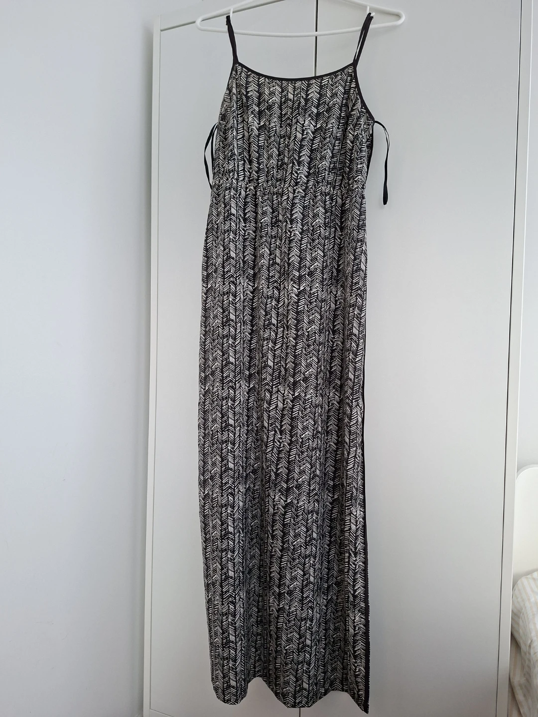 LOFT Black and White Pattern Maxi Dress