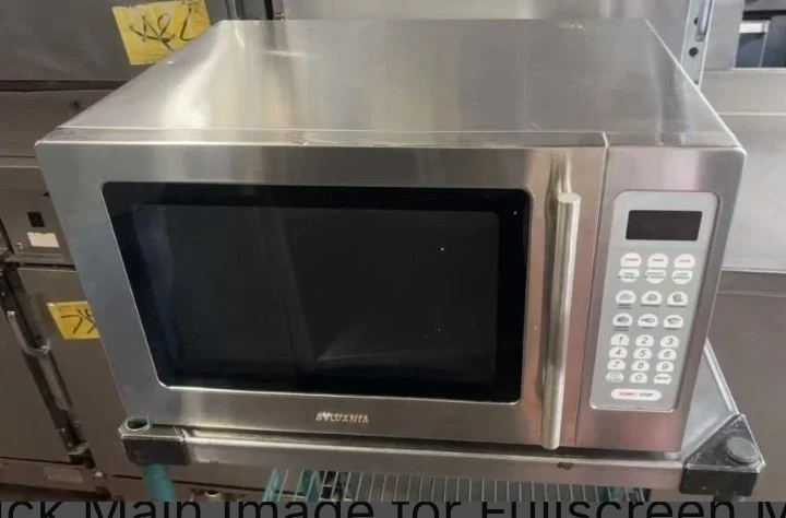 Sylvania Microwave - photo 2