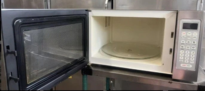 Sylvania Microwave - photo 4
