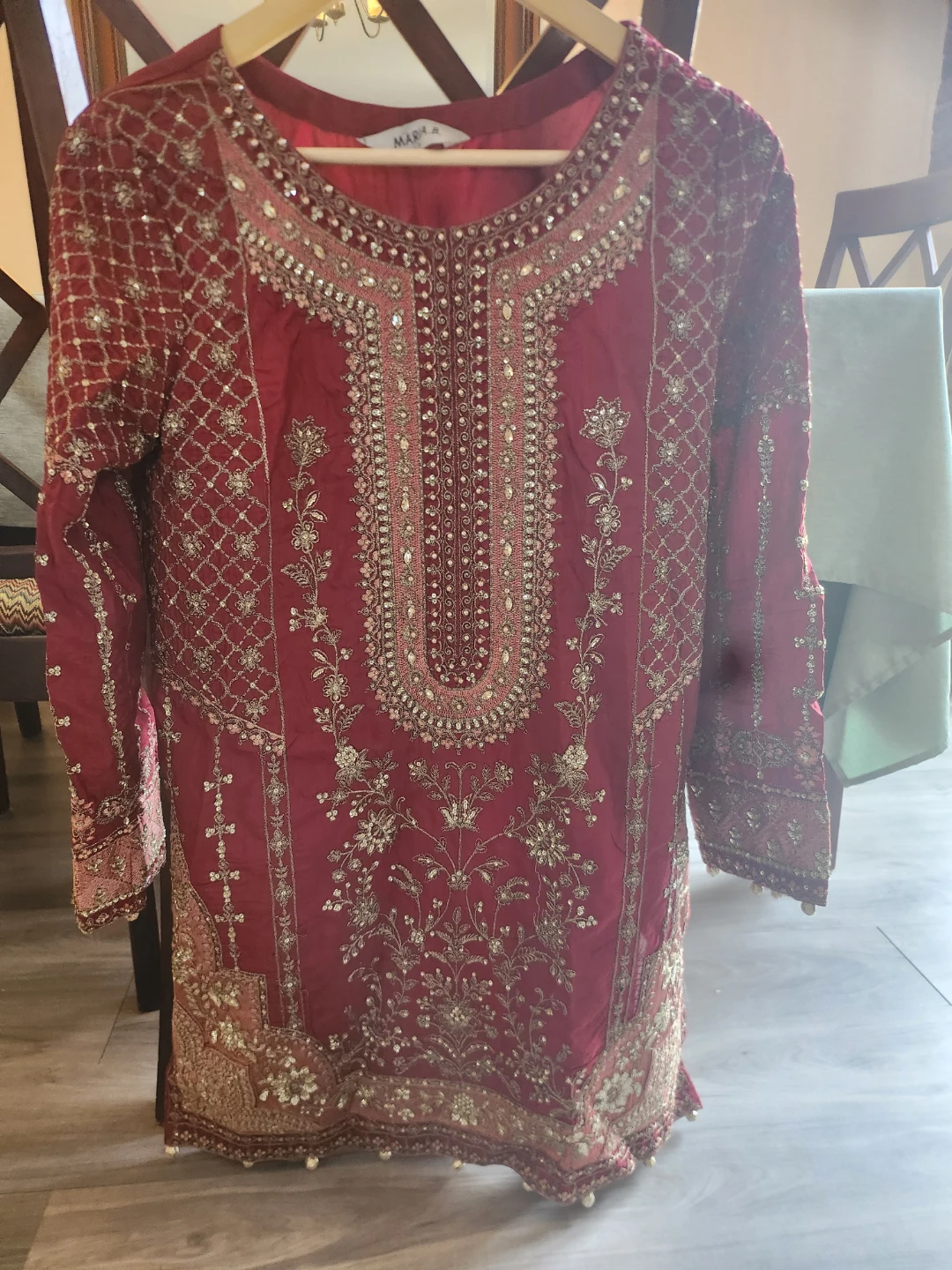 Embellished Red Kurti with Matching Dupatta - photo 2