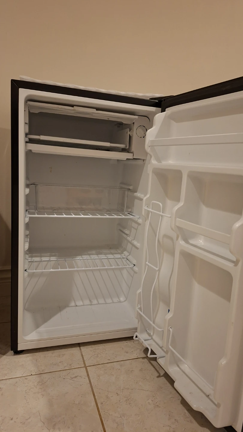 Danby Mini Fridge - photo 2