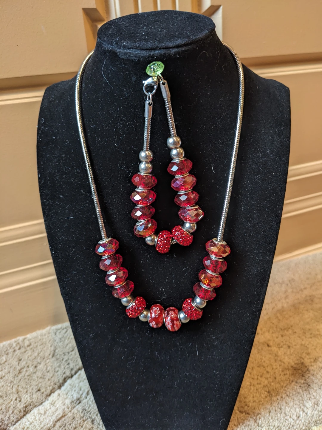 Red Beaded Necklace and Bracelet Set