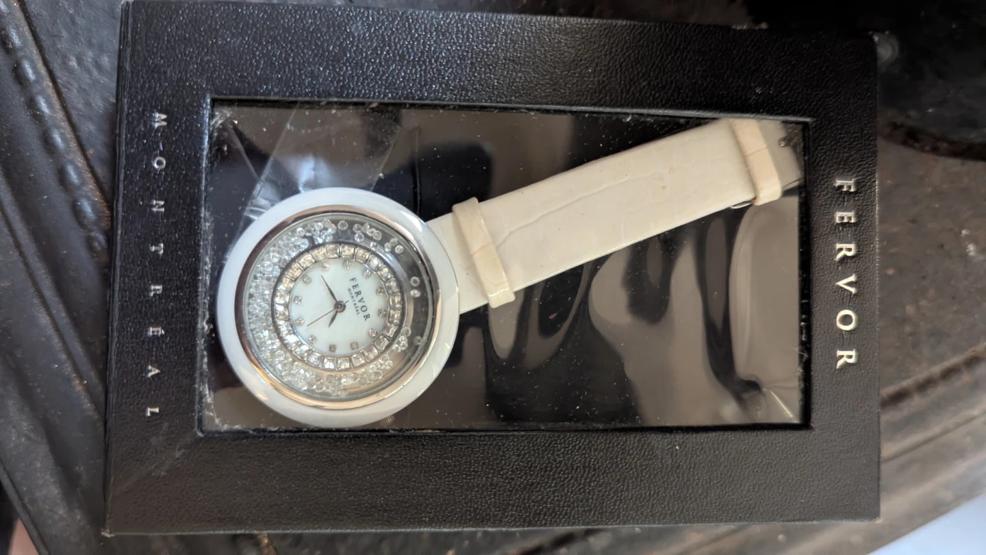 Fervor Montreal watch with crystal details