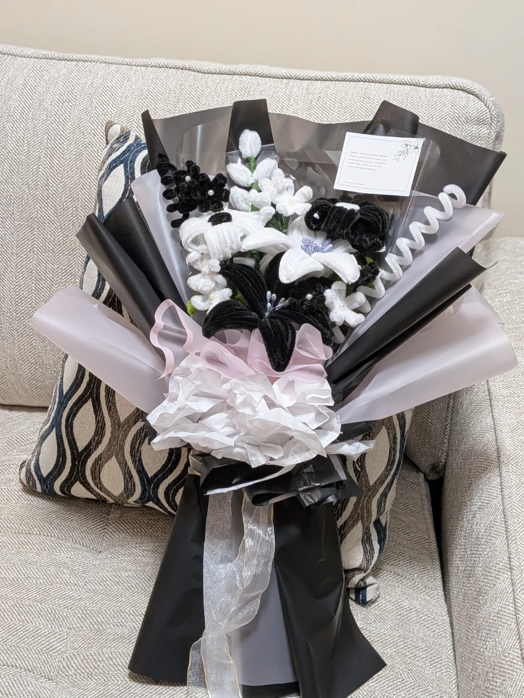 Handmade Crochet Flower Bouquet - Black & White - photo 2