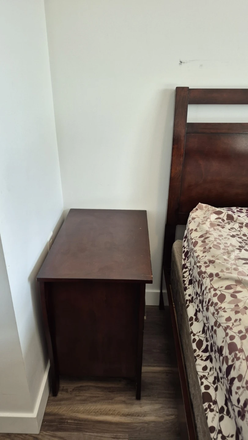 5 piece Queen bedroom set - photo 3