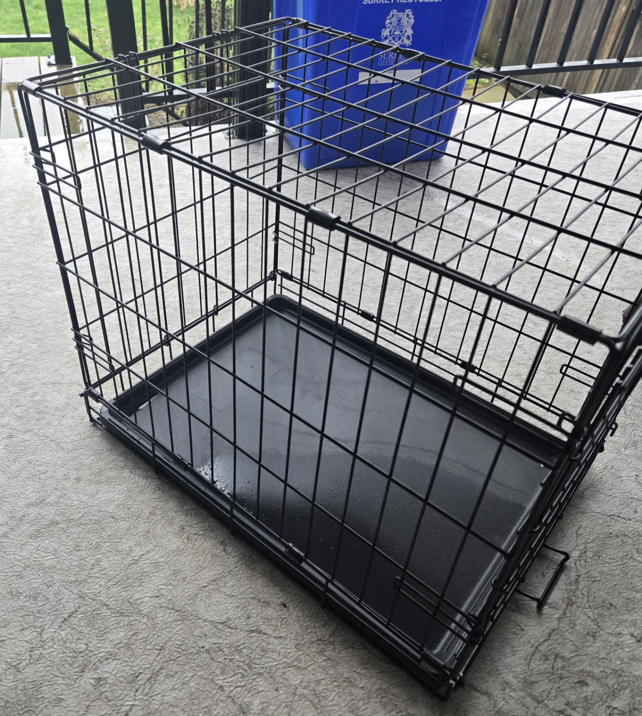 Black Wire Dog Crate with Tray - photo 3