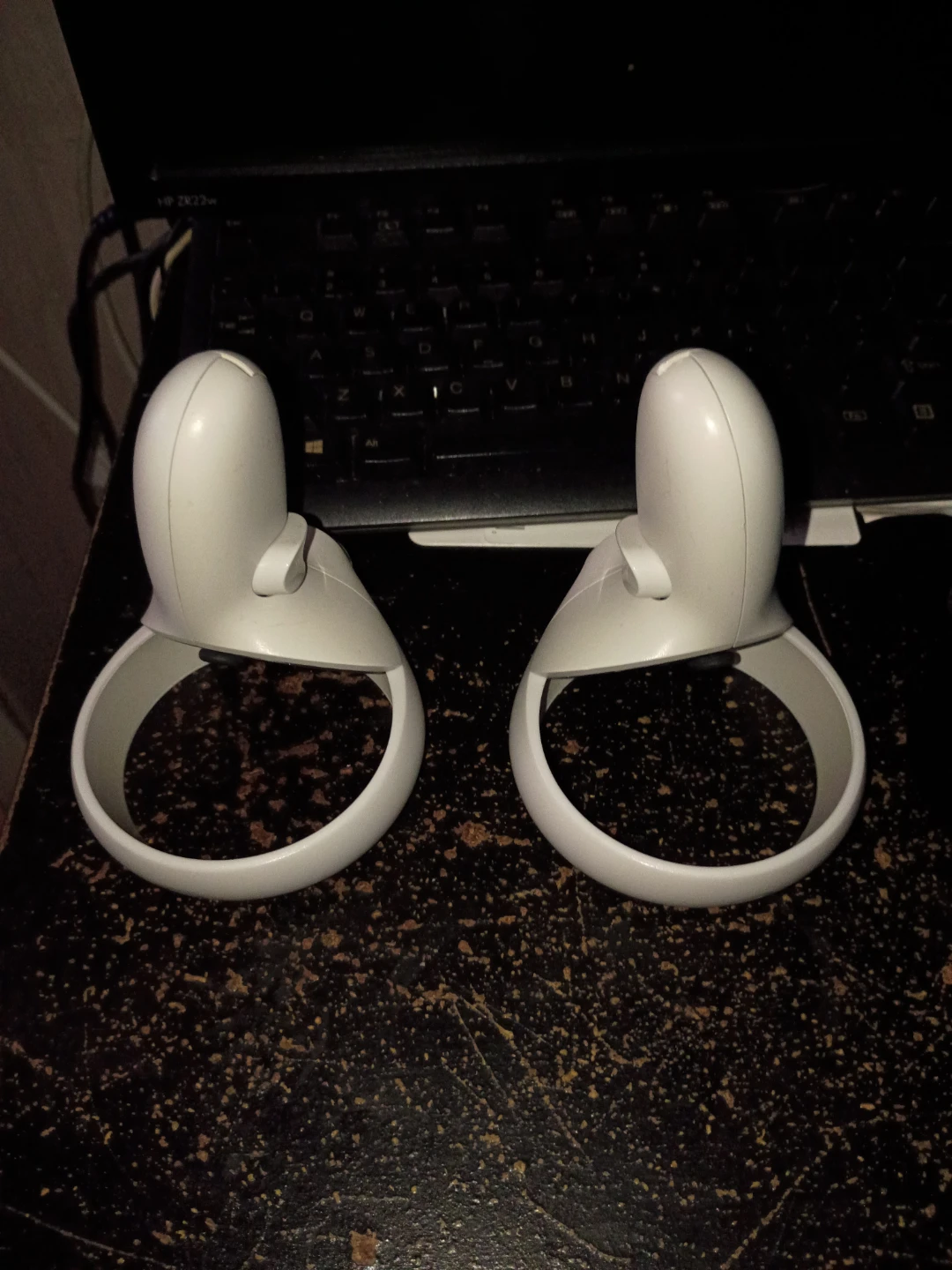 3 VR Headsets (Oculus Rift S, Quest 1 and 2) - photo 4