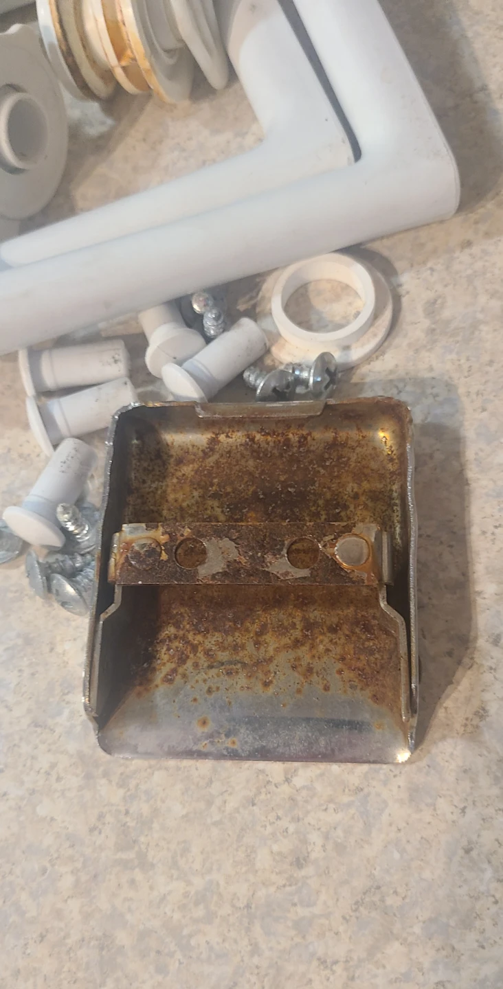 Vintage Coleman Cooler Parts - Latch, Handles, Drains, 1960s/70s - photo 4