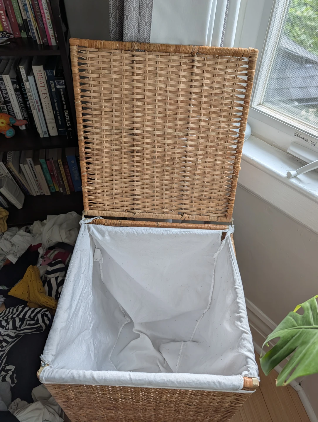 Woven Laundry Hamper with Liner - photo 2