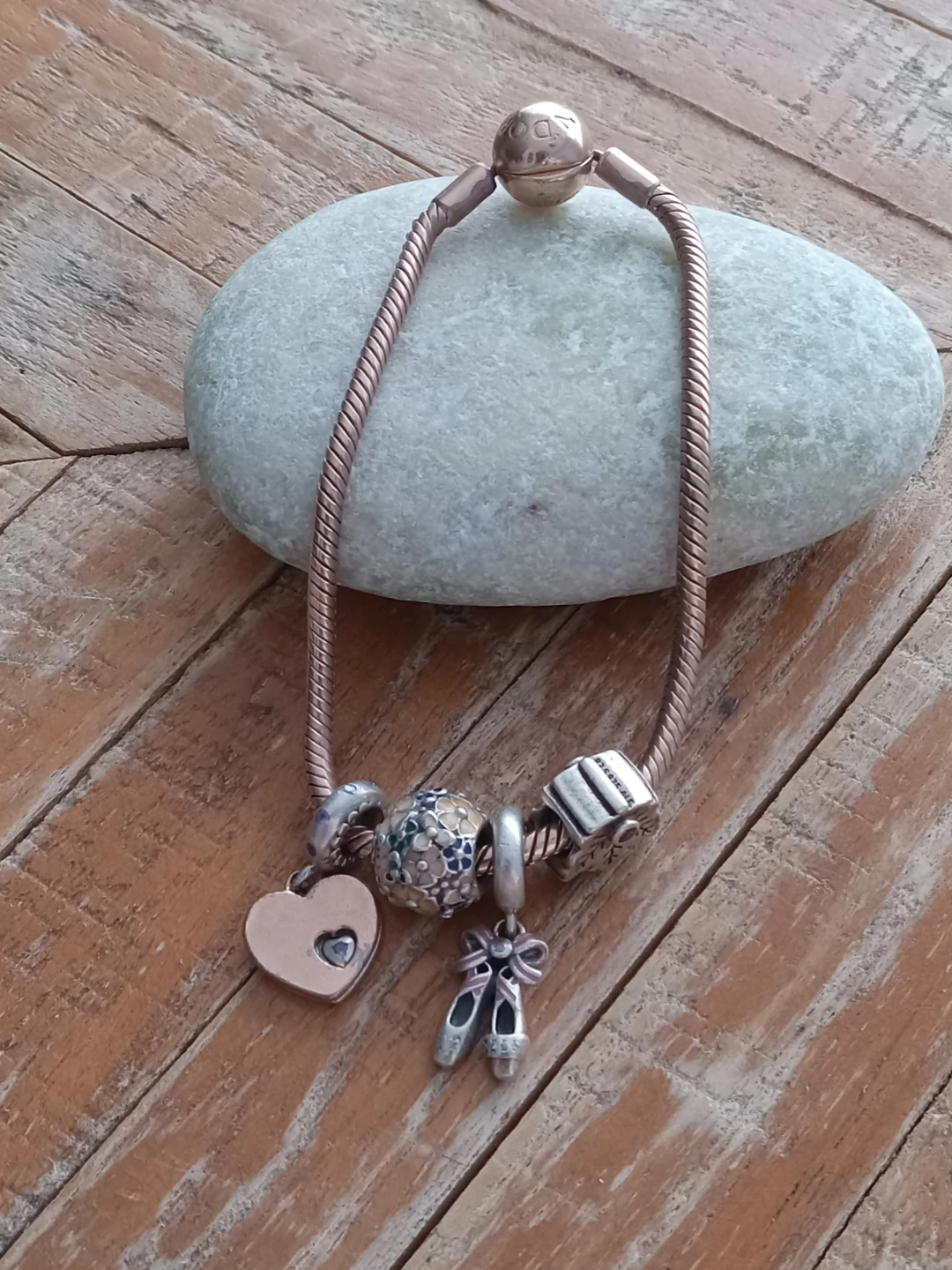 Pandora Bracelet with 4 Charms - photo 2