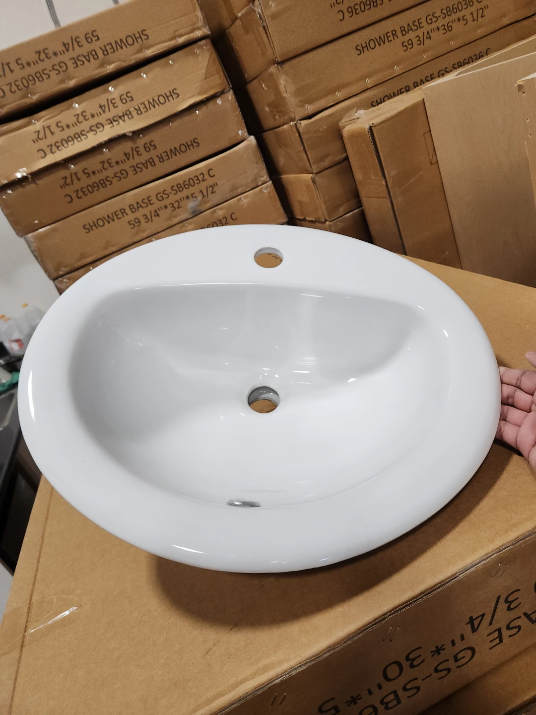 Washrrom sink - photo 2
