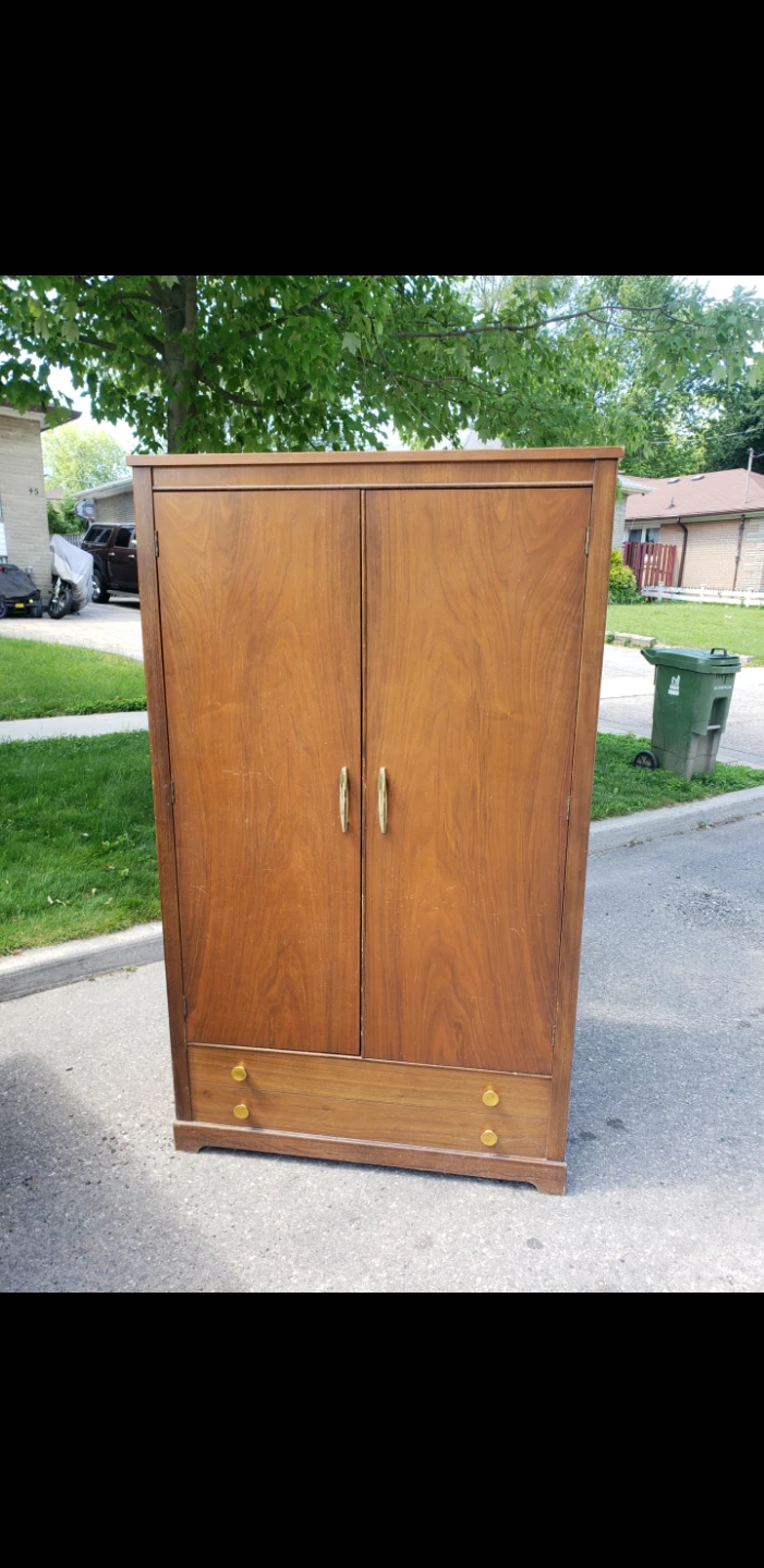 Lane Cedar Wardrobe