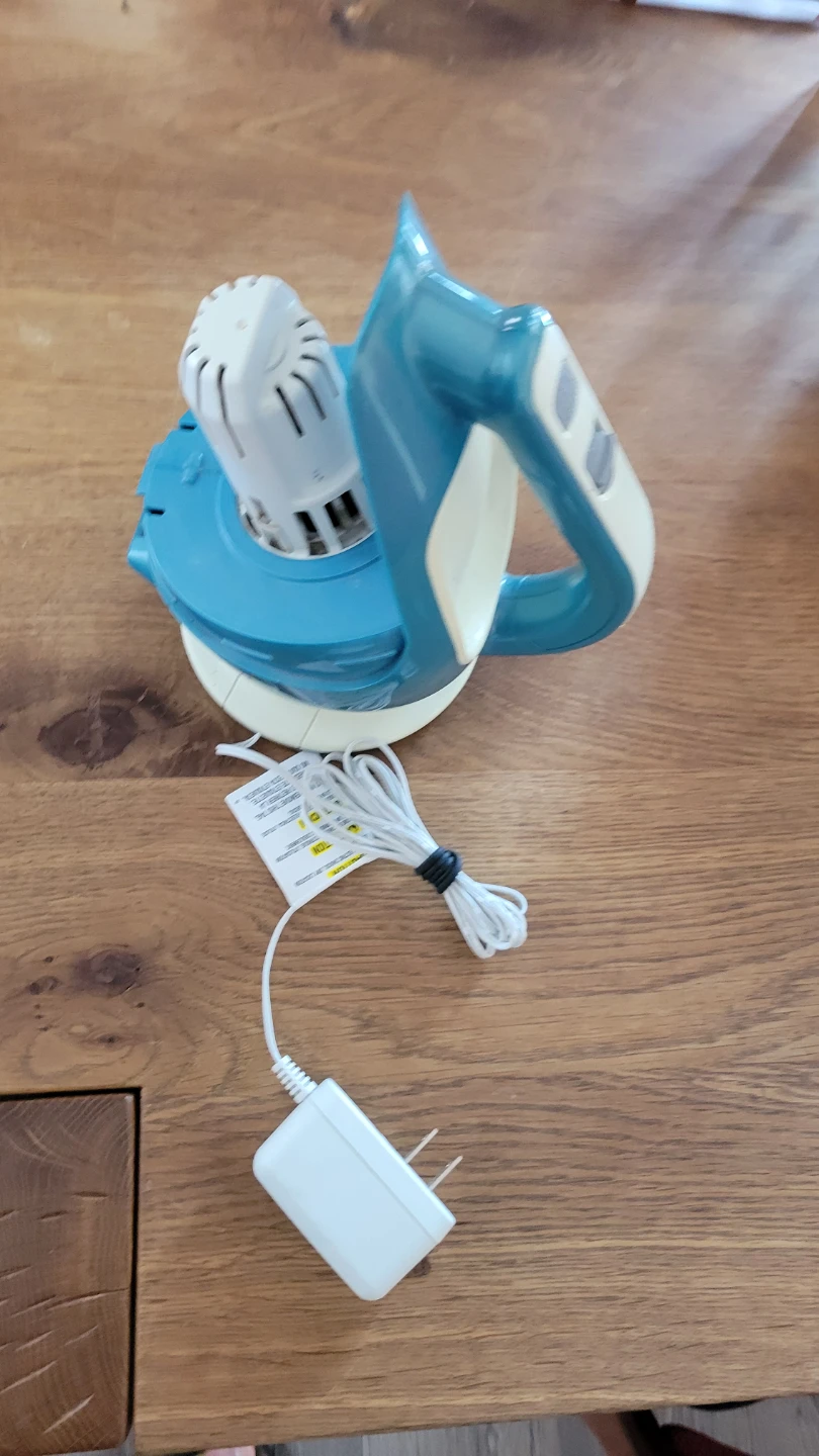 Black & Decker DustBuster, no canister.  Type: 14.4V