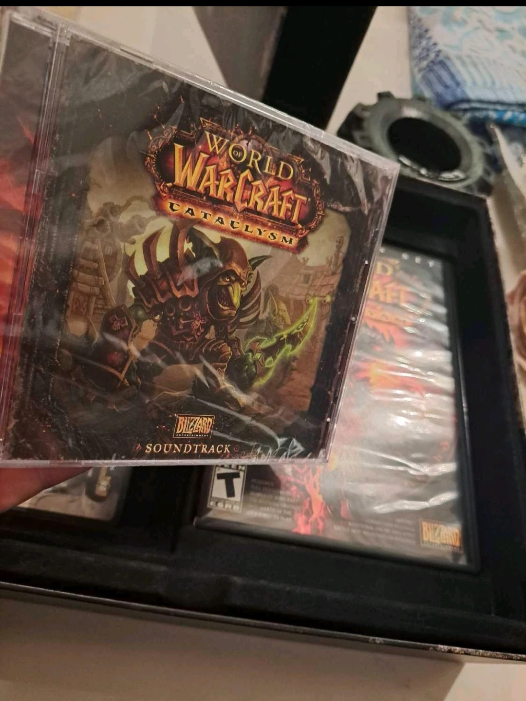 World of Warcraft Cataclysm Collector's Edition - photo 3