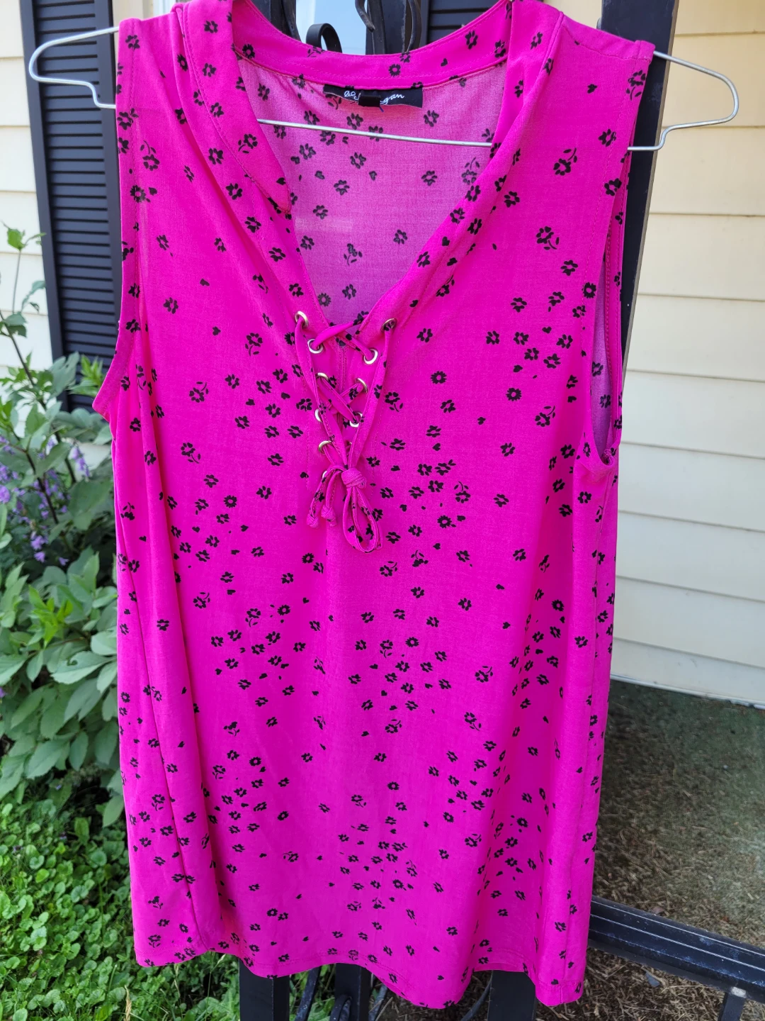 Lily Morgan Pink Floral Lace-Up Sleeveless Top - Size S/P