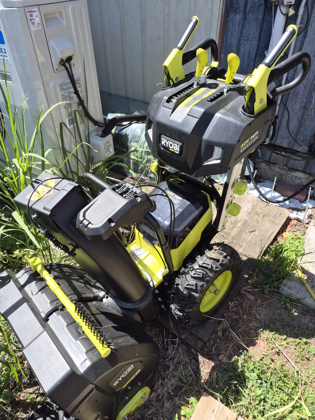 Ryobi RY40807 40V Snow Blower - photo 3