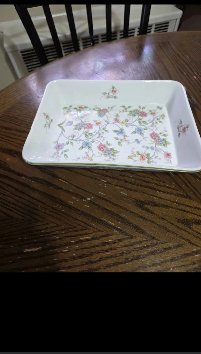 Corona by Andrea Floral Baking Dish