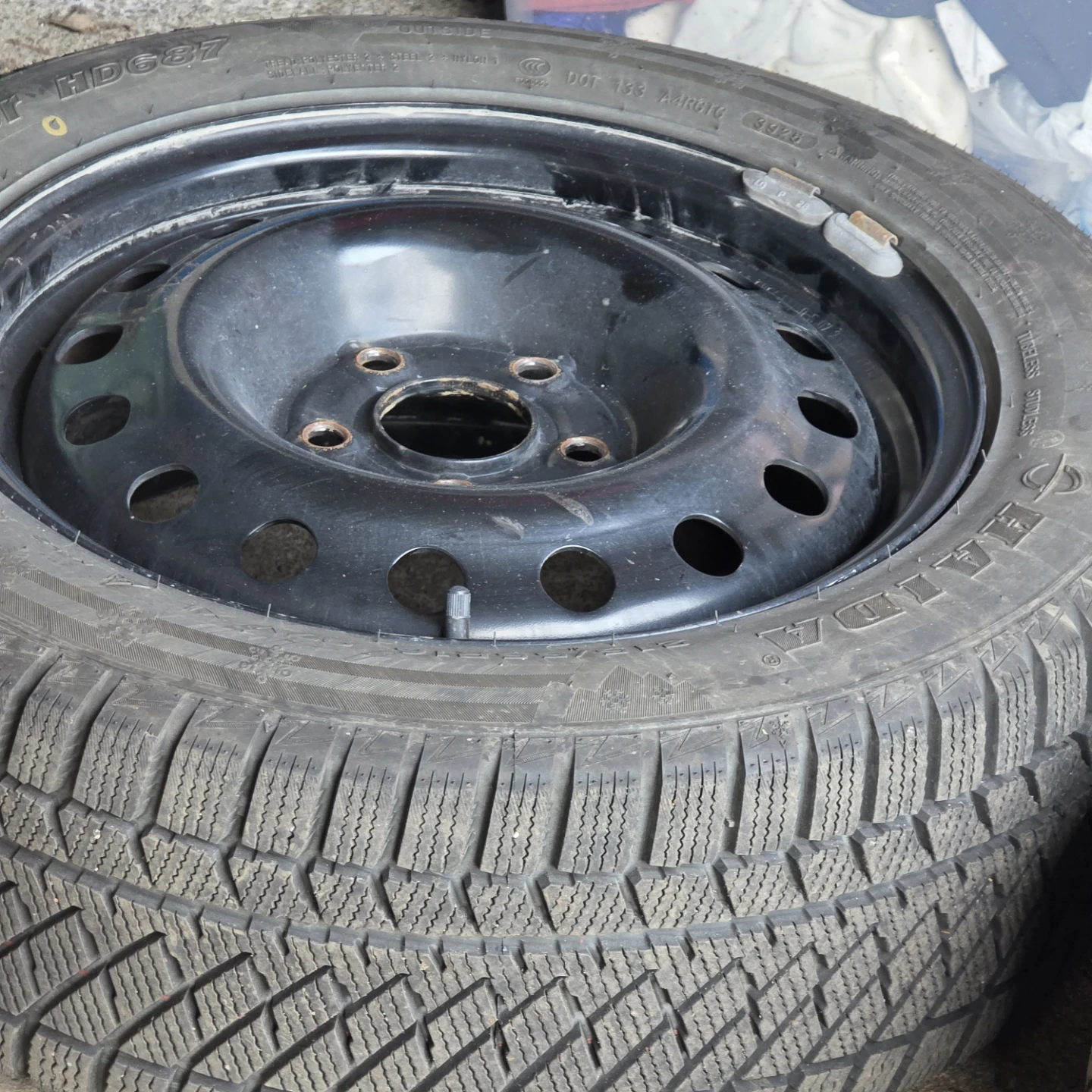 Honda civiv Winter HD687 Tires with Rims (Set of 2)215/55R16. - photo 2