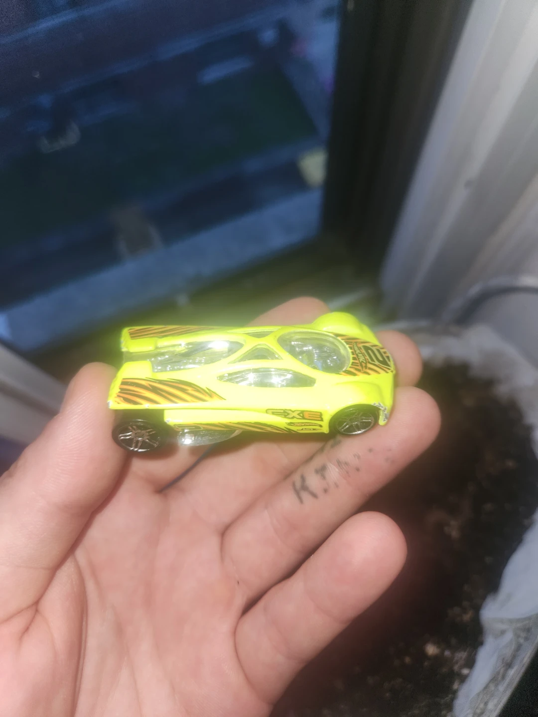 Hot Wheels Yellow Slingshot Toy Car 2001