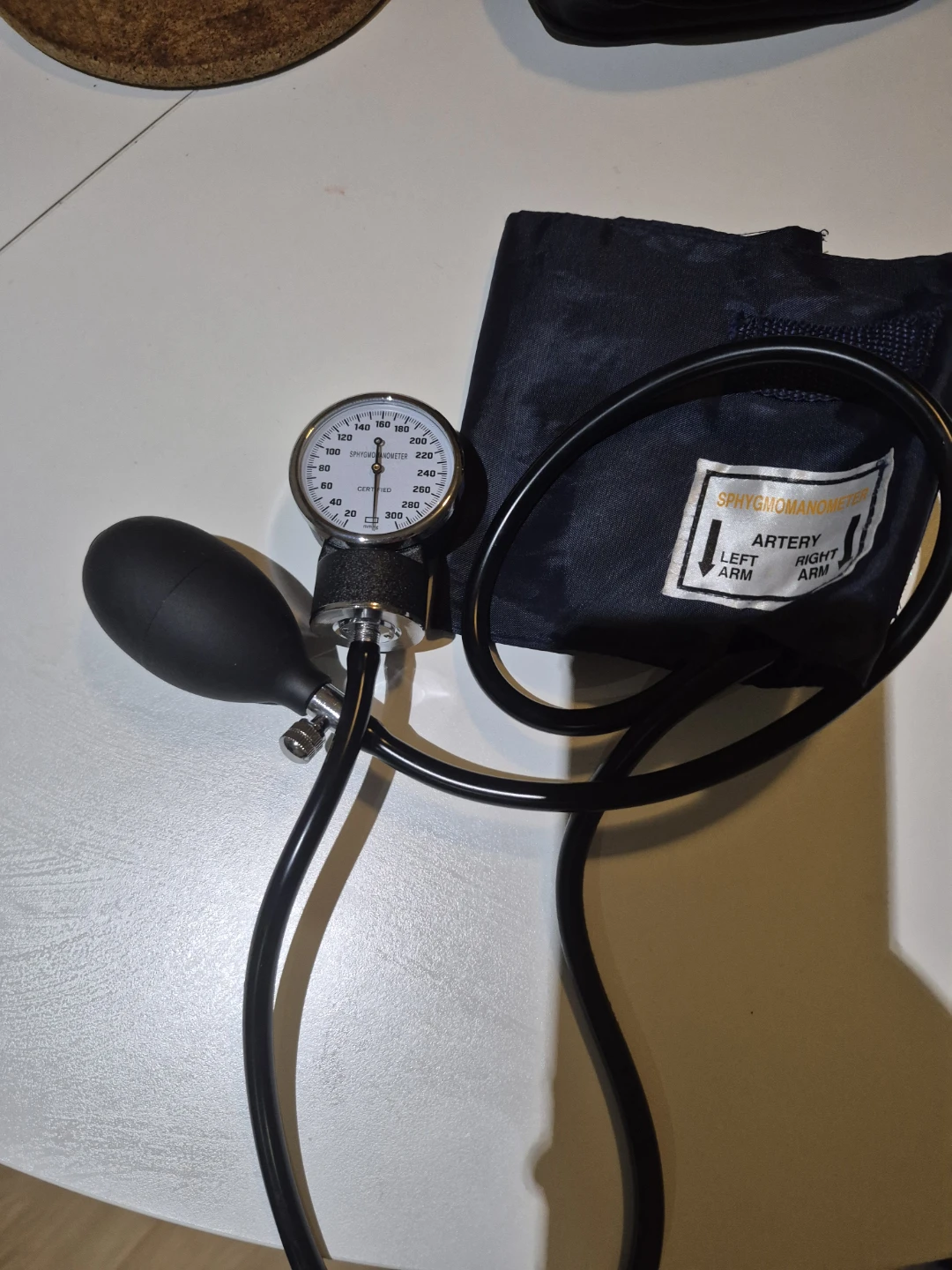 Manual Sphygmomanometer Blood Pressure Monitor