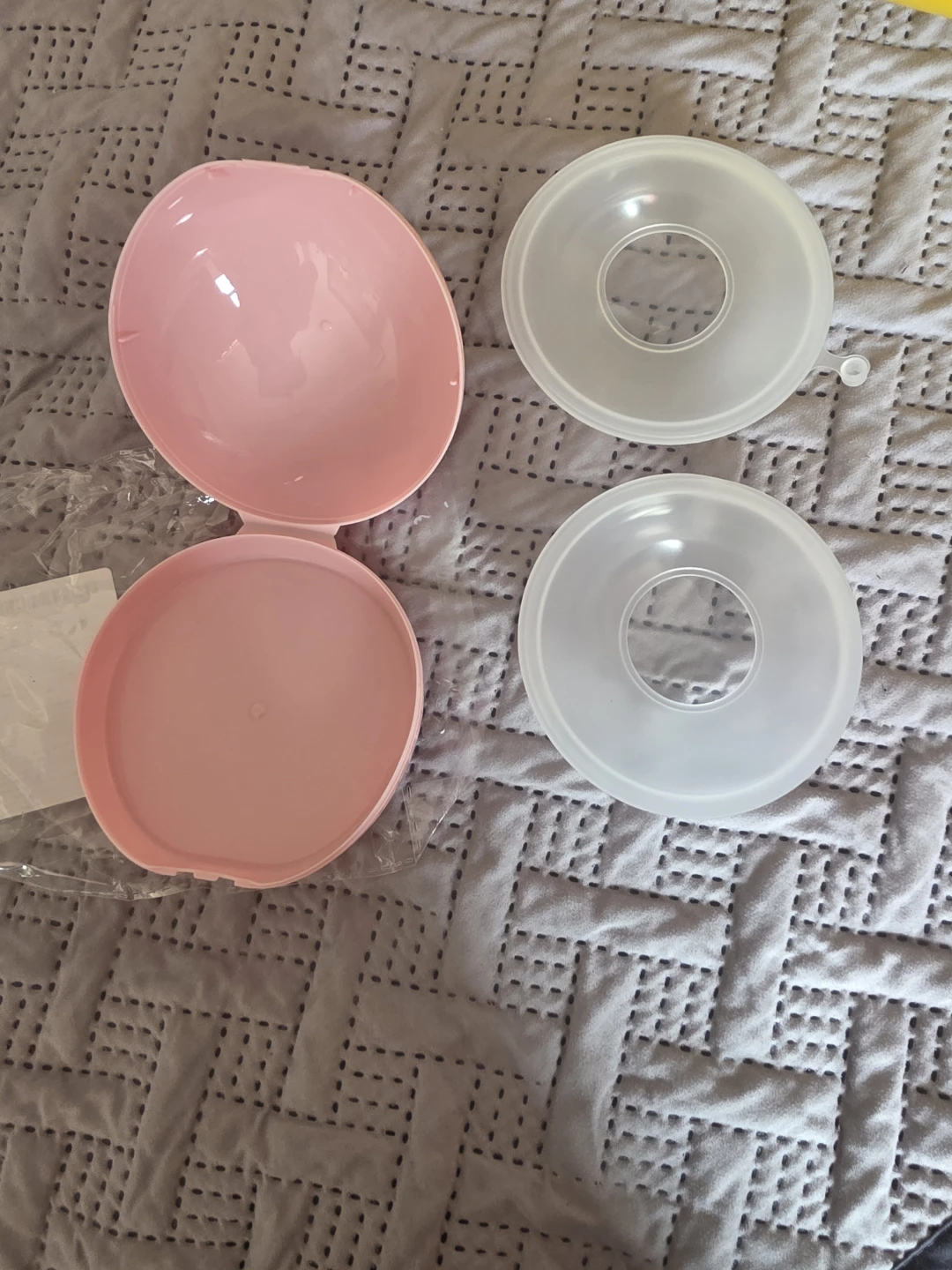Silicone breast Milk collector - photo 2