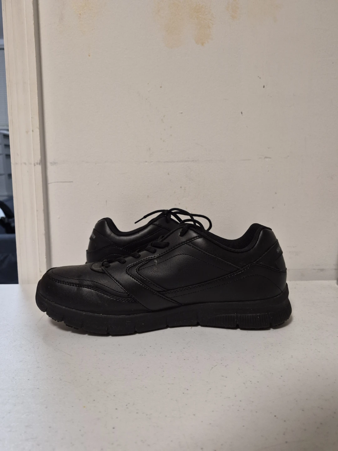 Sketchers Slip Resistant  size: 12 - photo 2