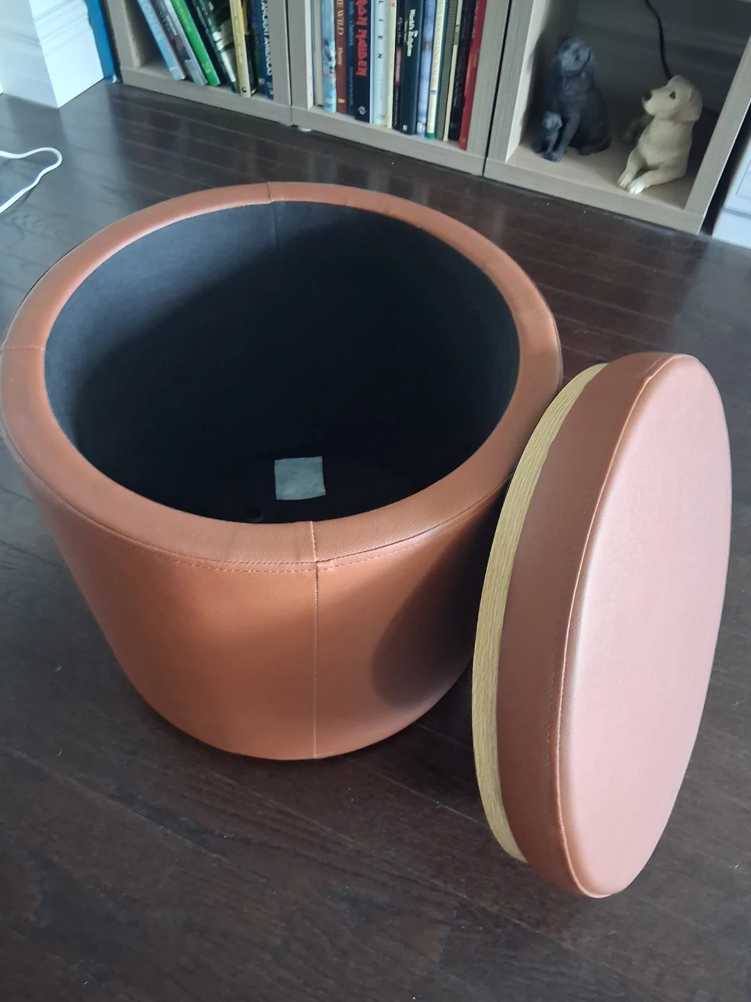 Manitoba 18" Round Storage Ottoman - photo 3