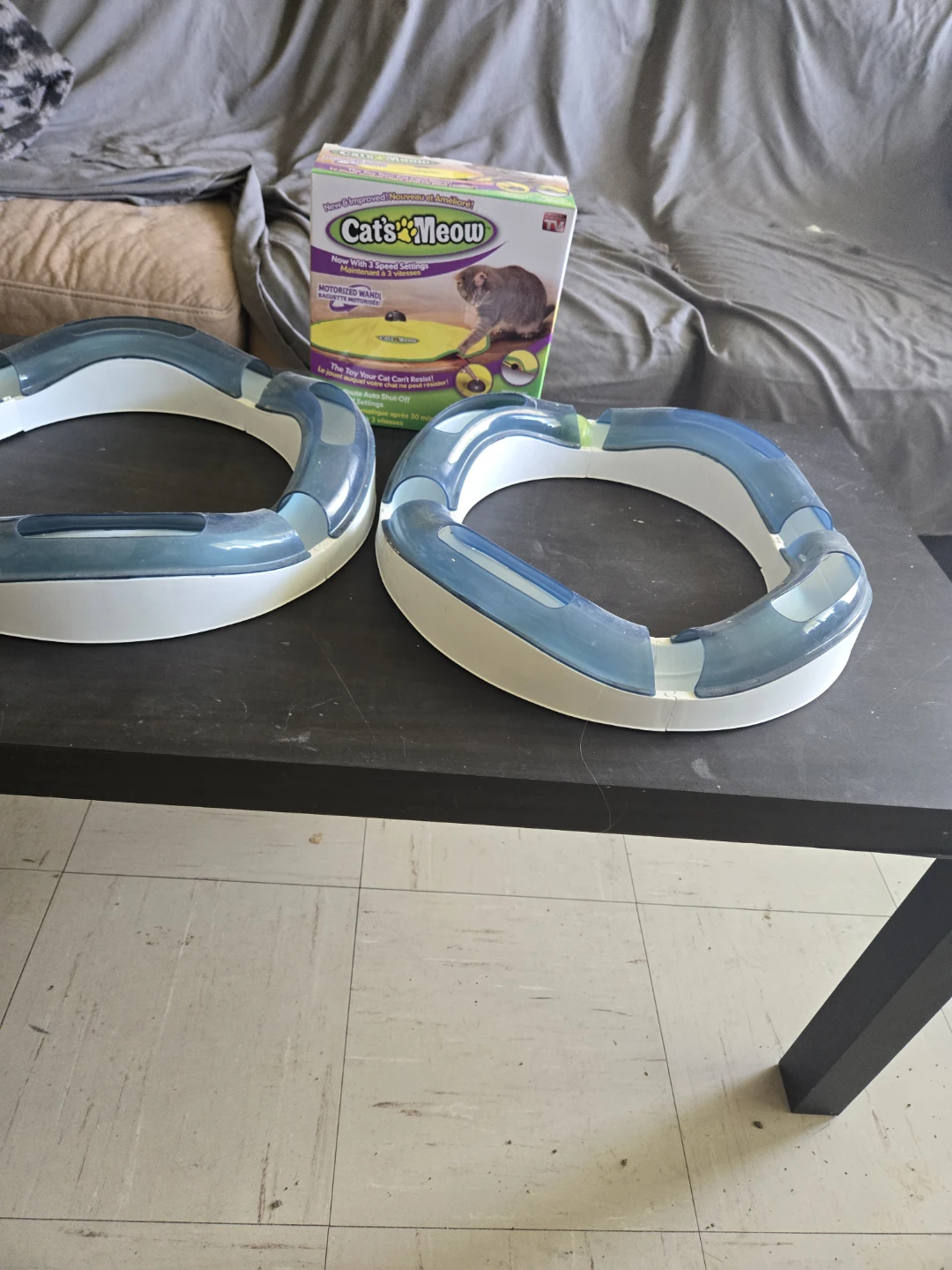 Cat's Meow Motorized Wand Cat Toy with 3 Speed Settings
