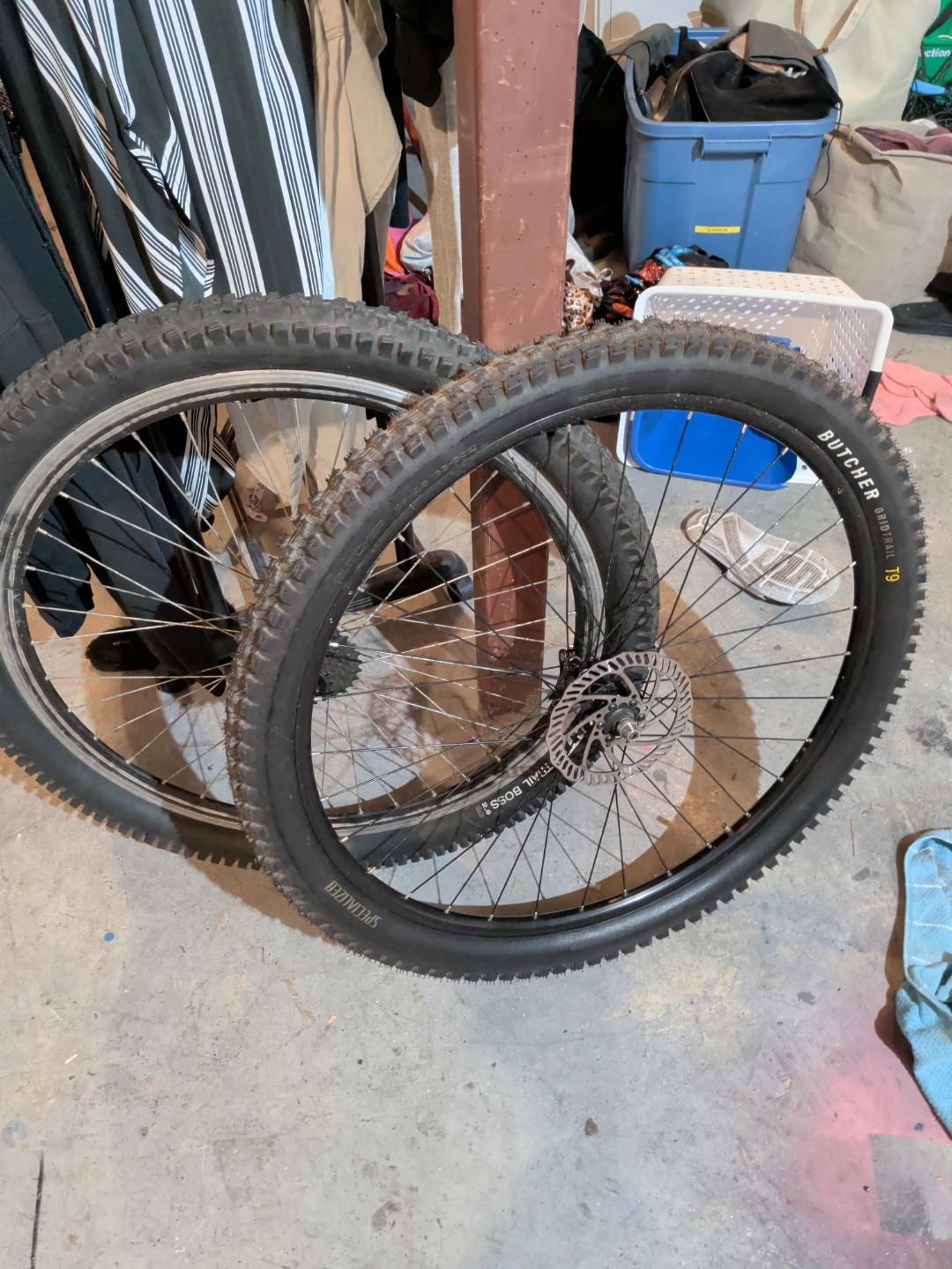 Mtb wheels 29x2.6 looking to trade for 27.5