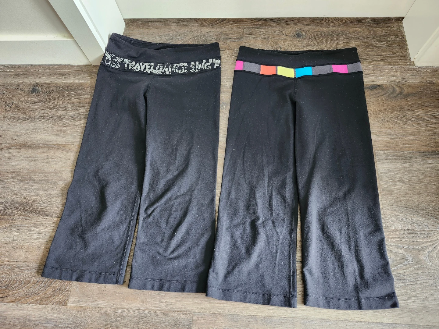 Lululemon Black Capri Yoga Pants - Size 4 - photo 2