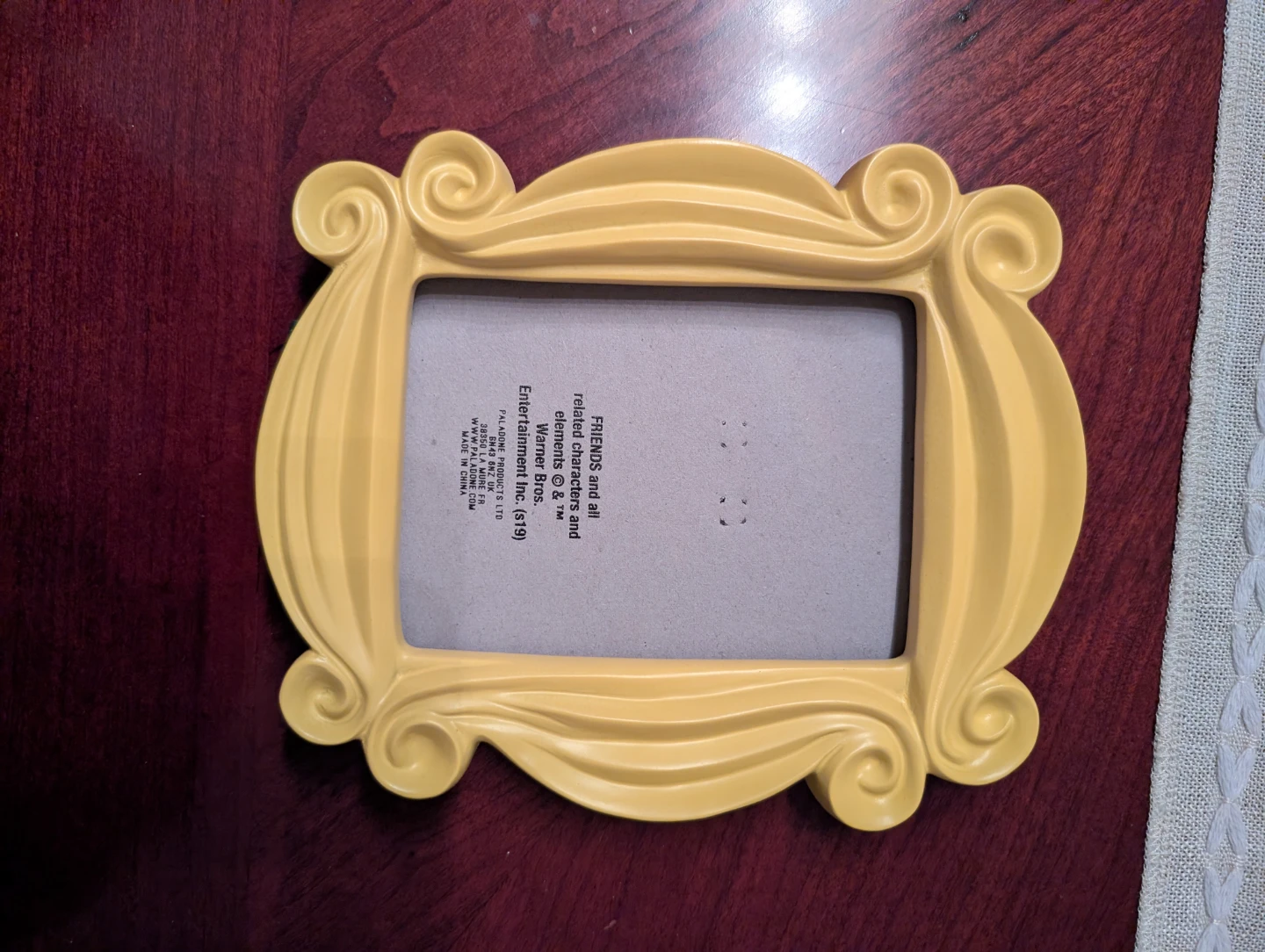 Friends Clock and Frame - photo 3
