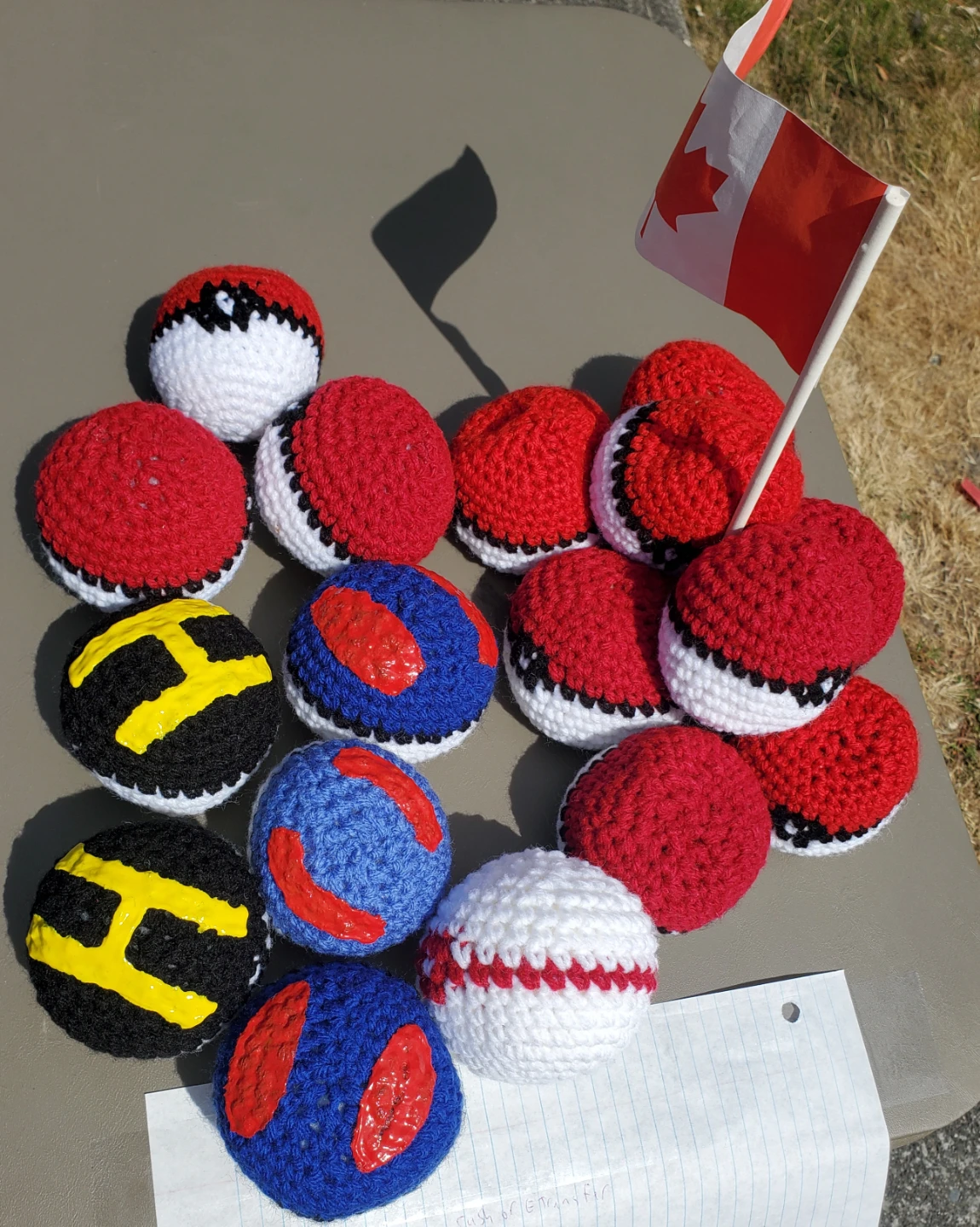Crocheted Poké Balls - photo 2